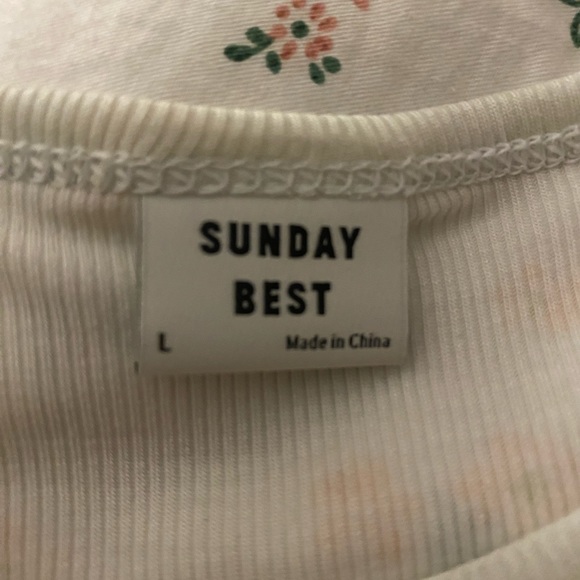 Sunday Best Floral Short Sleeve T-shirt - light green base w pink/orange flowers - Picture 3 of 3